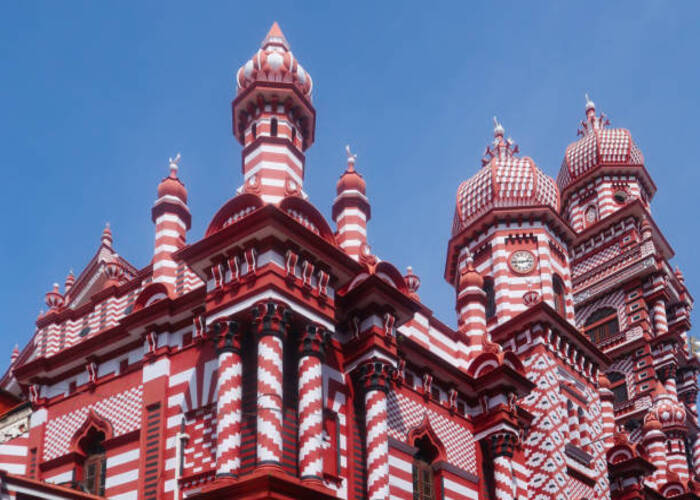 thanh-duong-hoi-giao-red-mosque